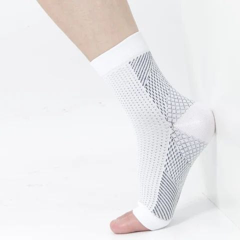 NeuroSocks™ | Pour une Mobilité Accrue et une Vie sans Douleur (Chaussettes de Compression Antidouleur)